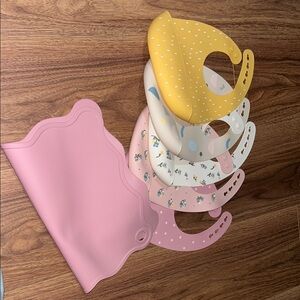 Colorful Silicone Baby Bib Set
